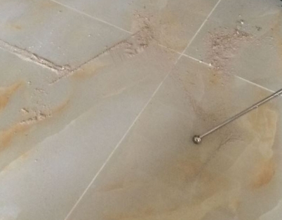 沈阳市瓷砖空鼓维修公司分享粘合剂选择不当在瓷砖铺贴过程中可能导致以下问题