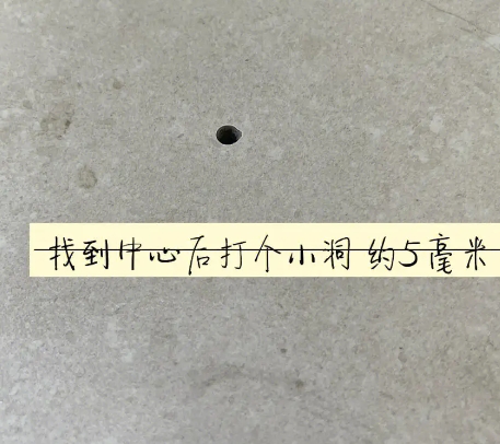 沈阳市瓷砖空鼓维修公司专业解答在瓷砖铺贴过程中，如果砂料搅拌不均匀，将会带来以下问题